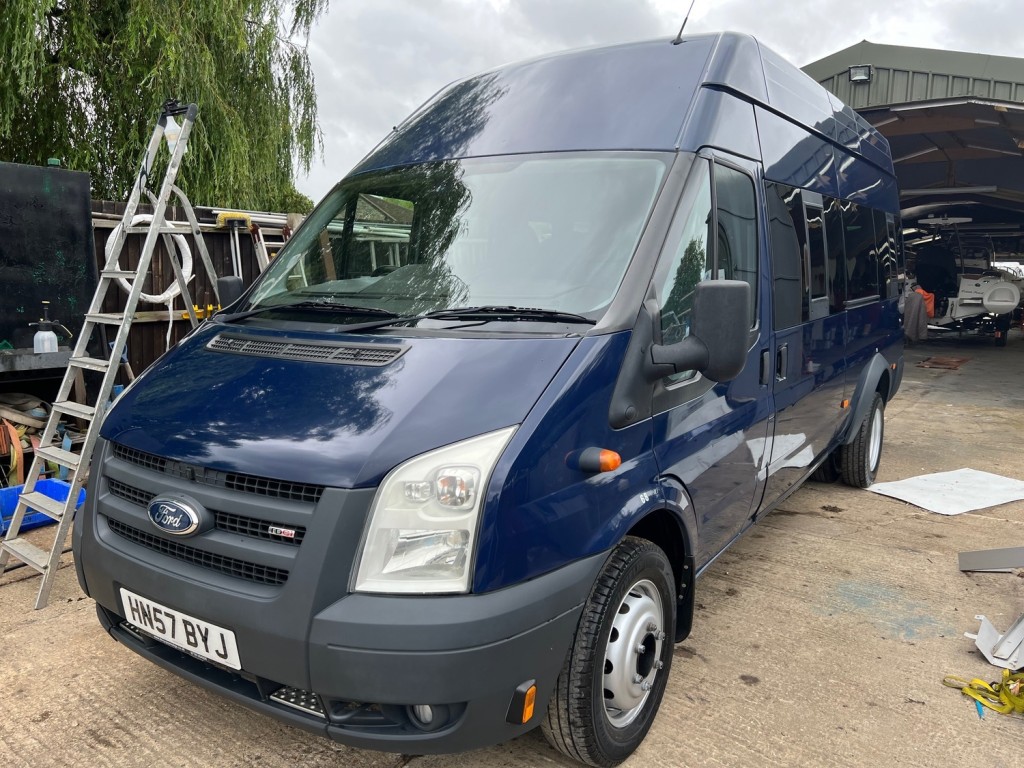 View FORD TRANSIT 17 STR MINIBUS 140BHP