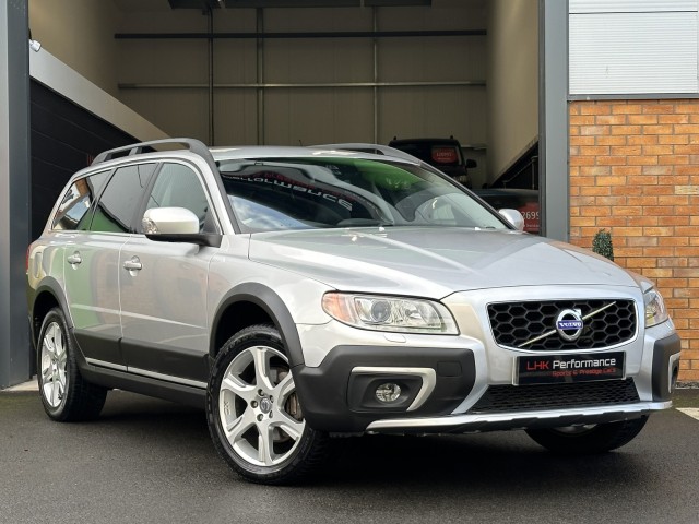 VOLVO XC70 2.4 D5 SE Lux Estate 5dr Diesel Geartronic AWD Euro 5 (215 ps) (2014/14)