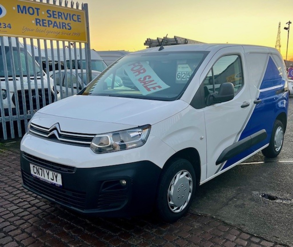 View CITROEN BERLINGO 1.5 BlueHDi 650 Enterprise M Pro