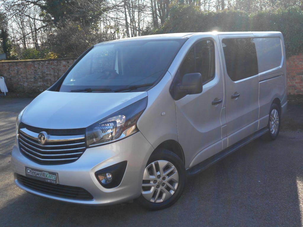 View VAUXHALL VIVARO 1.6 CDTi 2900 BiTurbo ecoTEC Sportive 125bhp *NO VAT* 32,000 MILES