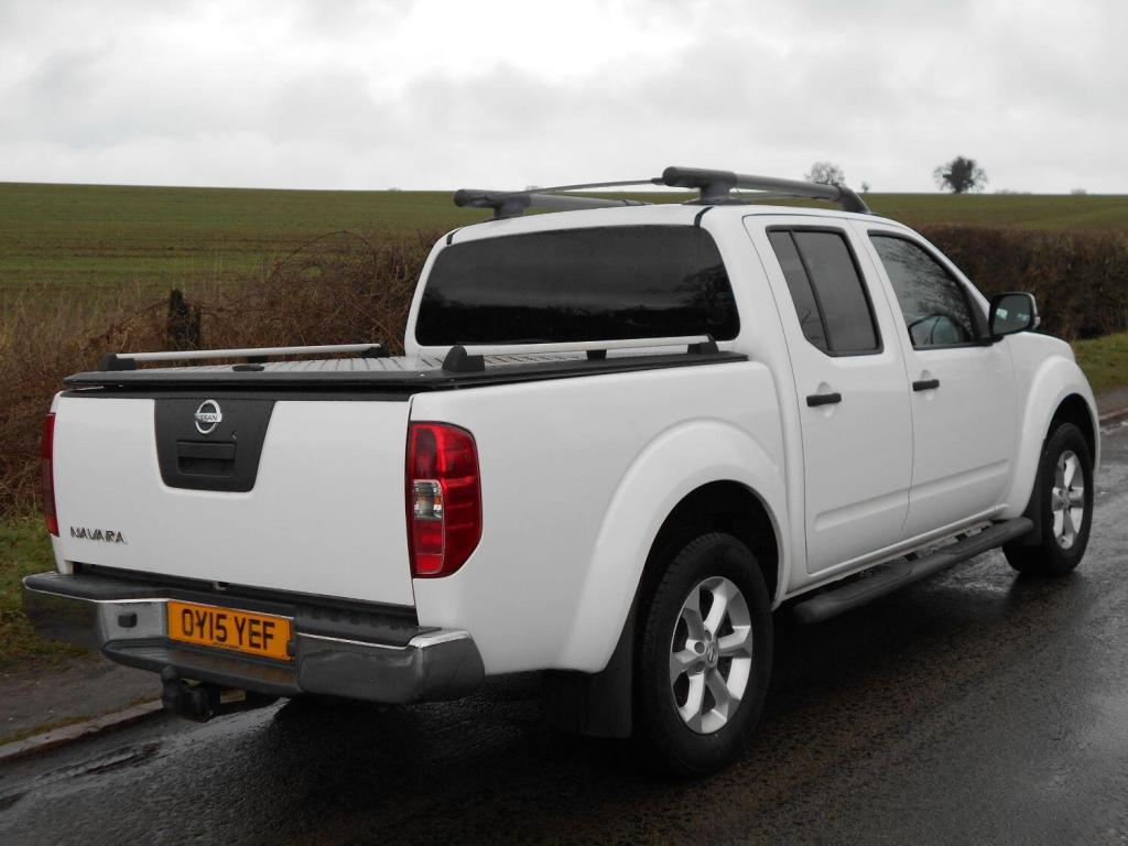 NISSAN NAVARA