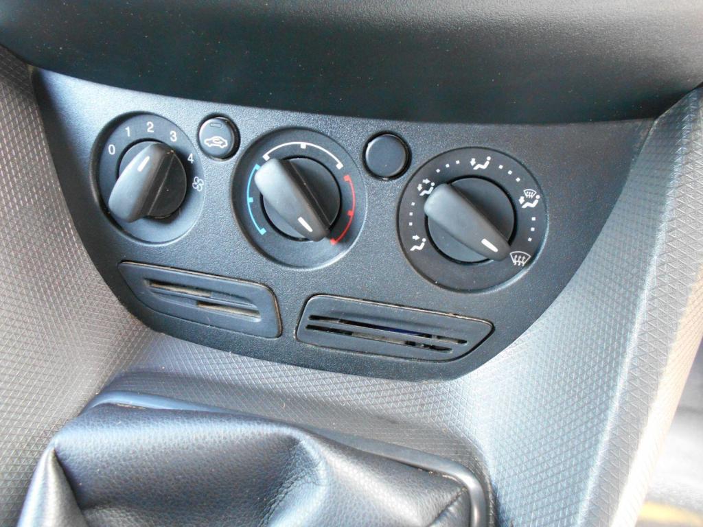 FORD TRANSIT CONNECT