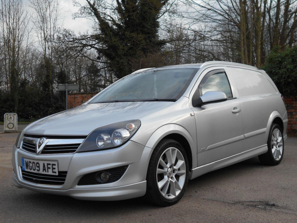 View VAUXHALL ASTRA VAN 1.9 CDTi 16v Sportive SE 150bhp *NO VAT* 156k MILES CAMBELT