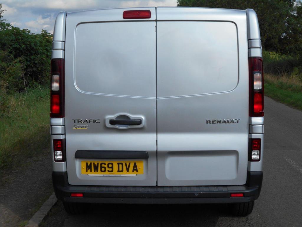 RENAULT TRAFIC