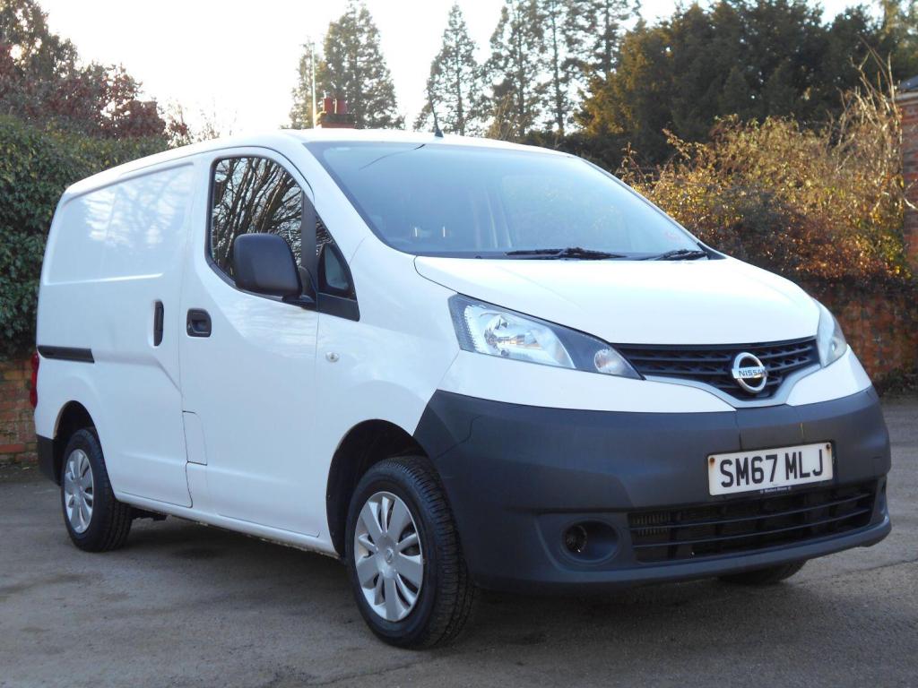 NISSAN NV200