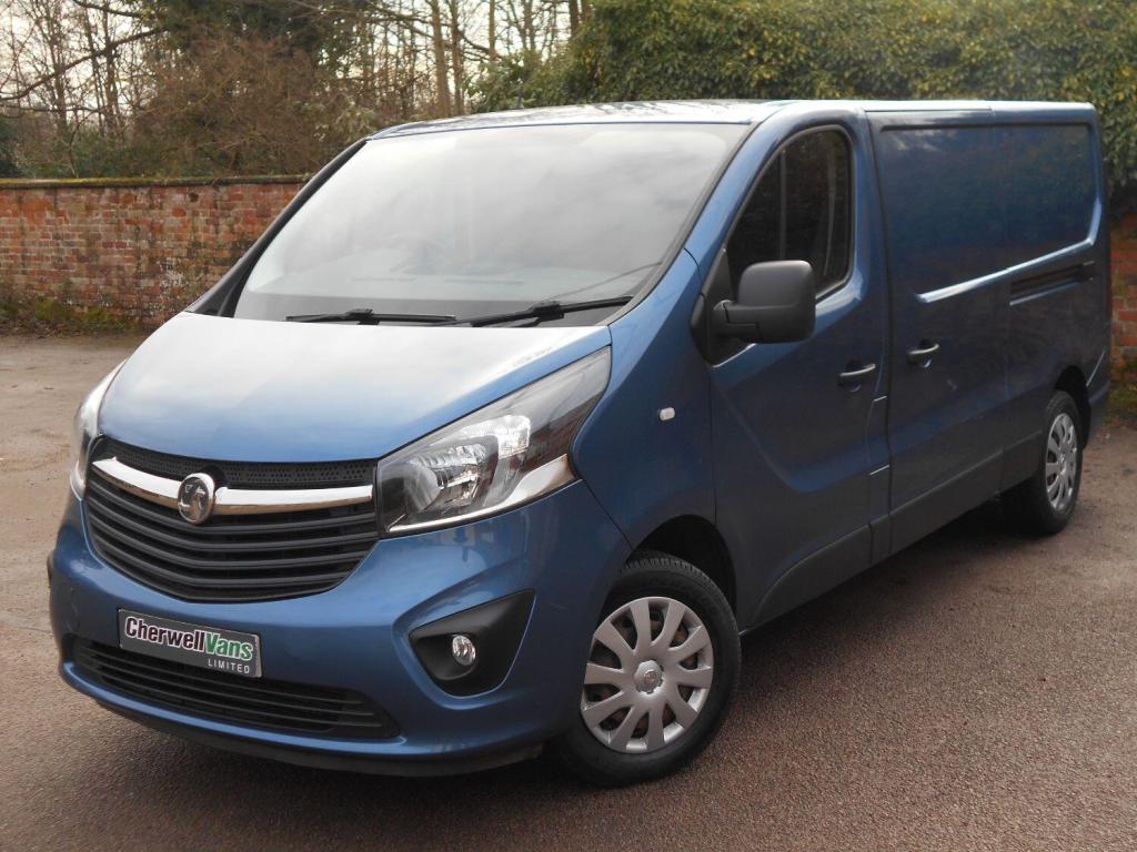 View VAUXHALL VIVARO 1.6 CDTi 2900 BiTurbo ecoTEC Sportive