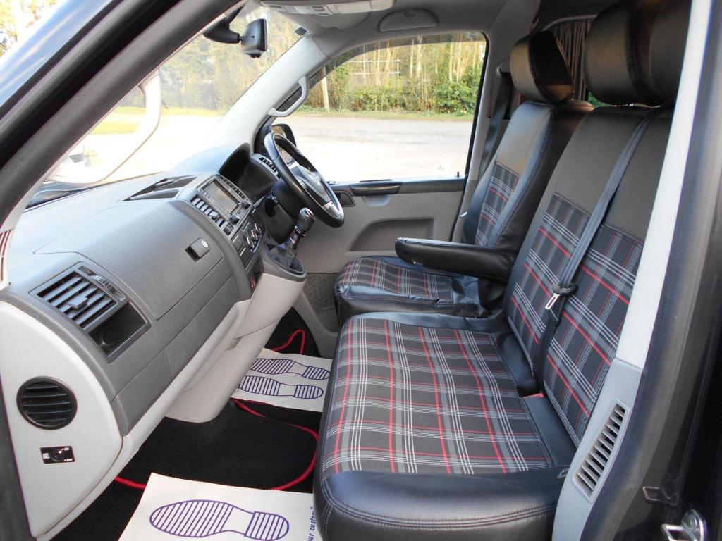 VOLKSWAGEN TRANSPORTER