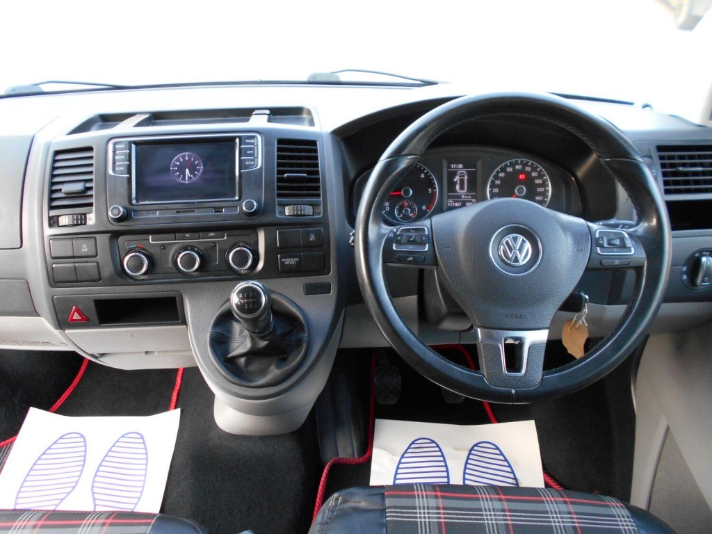 VOLKSWAGEN TRANSPORTER