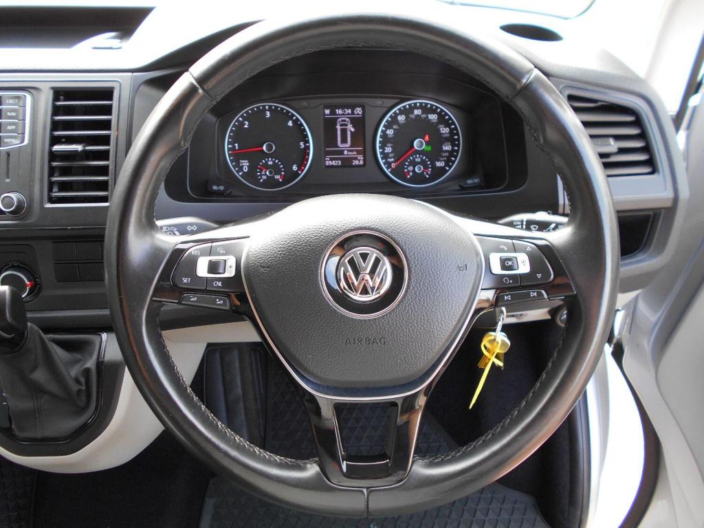 VOLKSWAGEN TRANSPORTER