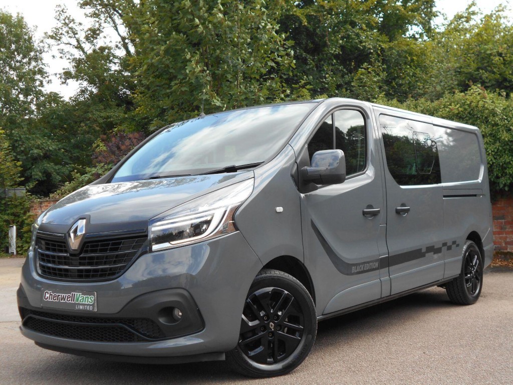 View RENAULT TRAFIC 2.0 dCi ENERGY 30 Black Edition Crew Van Double Cab 6dr Diesel EDC LWB Euro 6 (s/s) (170 ps)