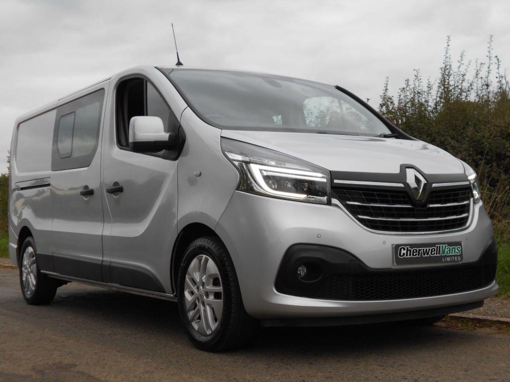 RENAULT TRAFIC
