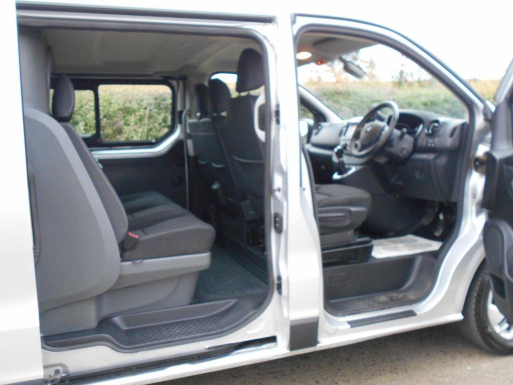 RENAULT TRAFIC