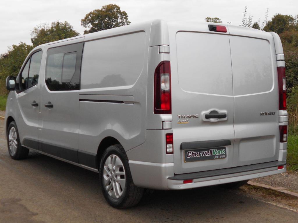 RENAULT TRAFIC