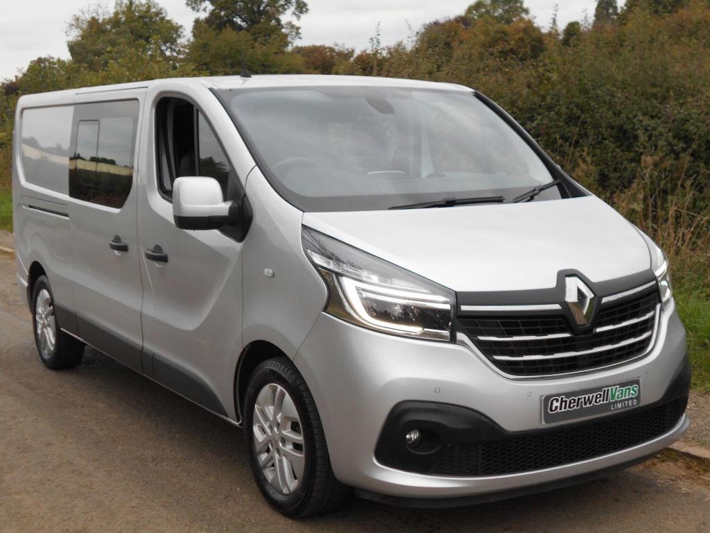 RENAULT TRAFIC