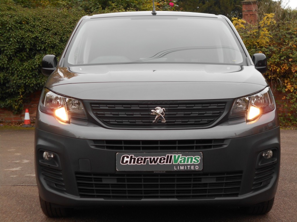 View PEUGEOT PARTNER 1.5 BlueHDi 1000 Professional Premium Euro 6 *NO VAT*