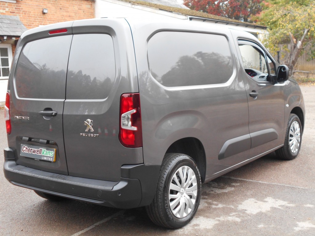 PEUGEOT PARTNER