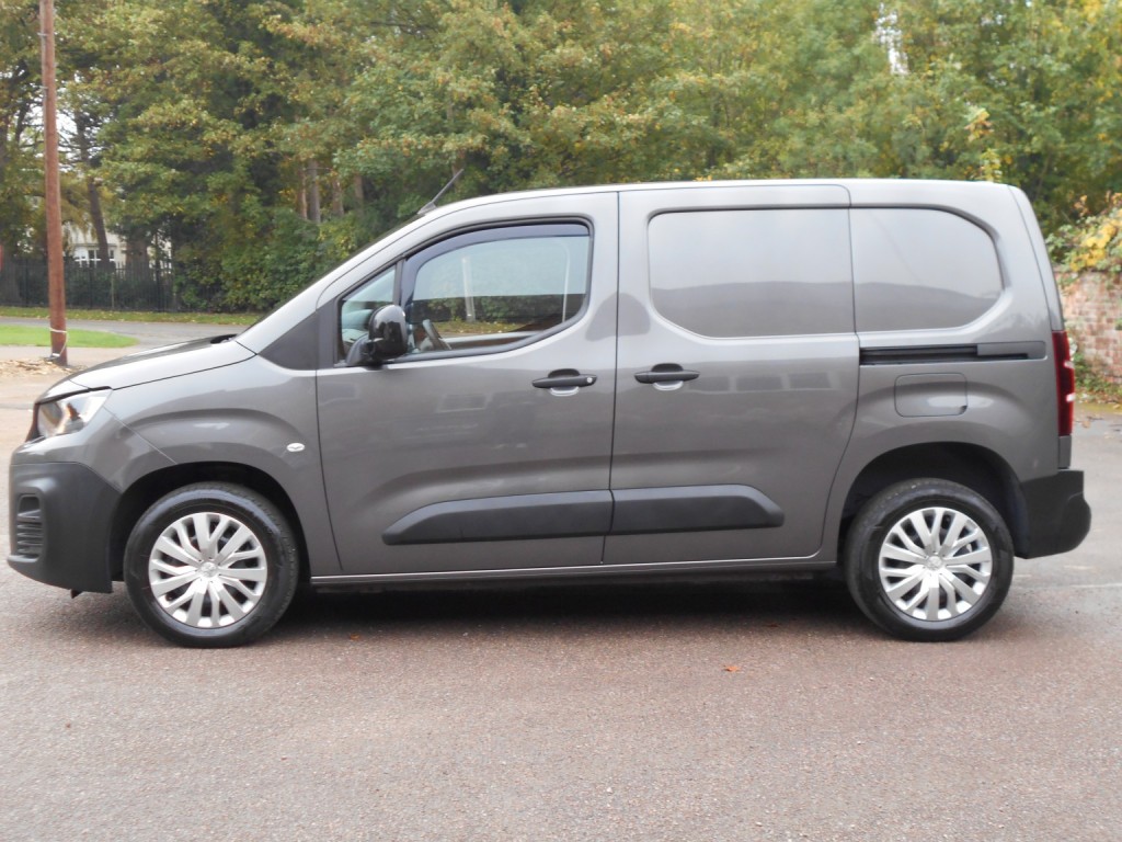 PEUGEOT PARTNER