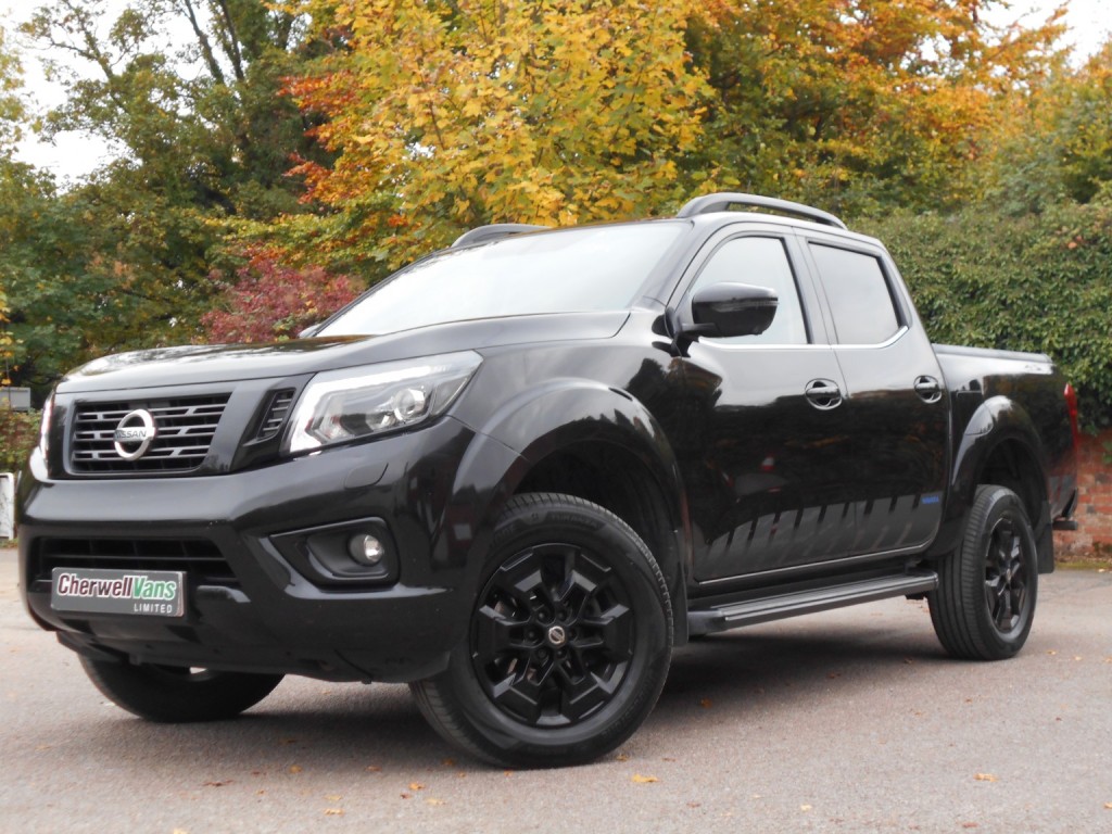 View NISSAN NAVARA 2.3 DCI 190 BHP N-GUARD 4WD AUTOMATIC 58,000 MILES  *FULL NISSAN S/H*