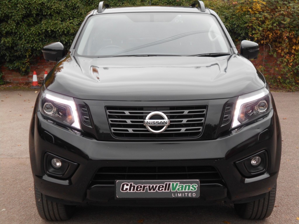 View NISSAN NAVARA 2.3 DCI 190 BHP N-GUARD 4WD AUTOMATIC 58,000 MILES  *FULL NISSAN S/H*