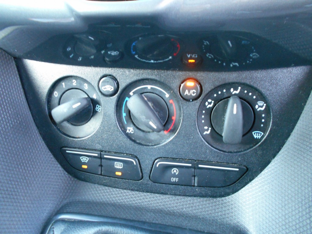 FORD TRANSIT CONNECT