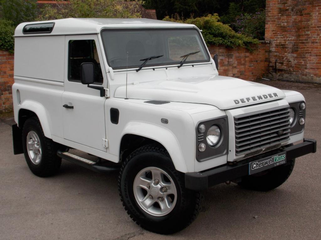 LAND ROVER DEFENDER 90