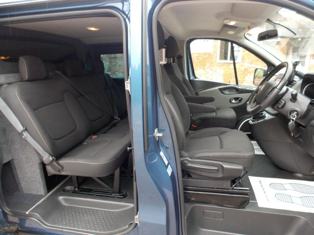 RENAULT TRAFIC