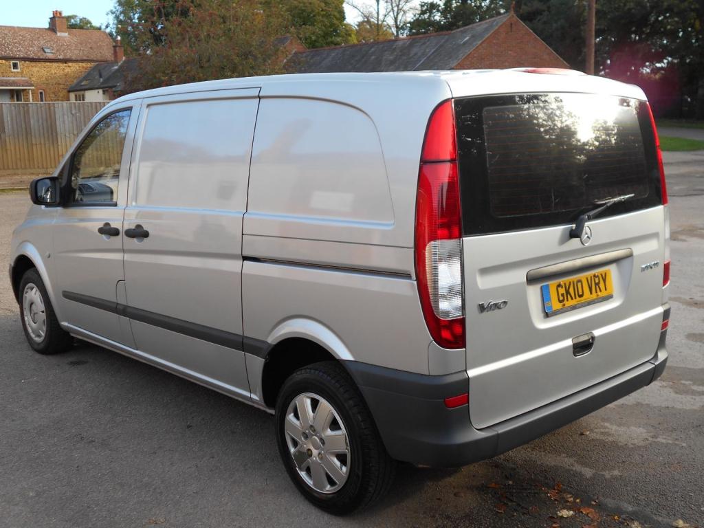 View MERCEDES-BENZ VITO 109 COMPACT 2.1 CDi SWB PANEL VAN *NO VAT* 152,000 MILES