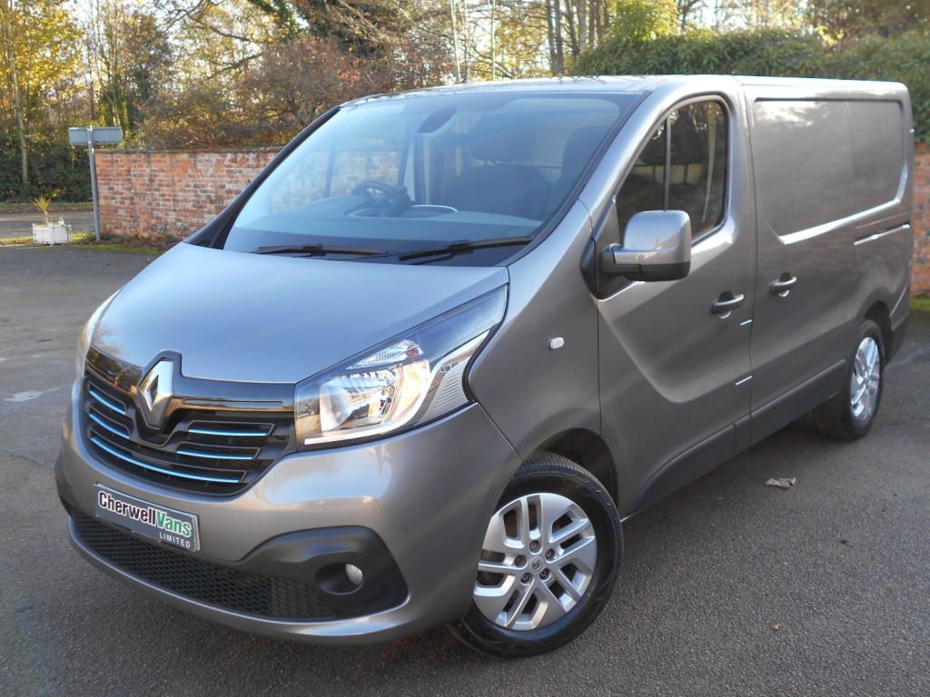 View RENAULT TRAFIC SL27 SPORT NAV 1.6 Bi-TURBO DCi 120bhp ENERGY SWB VAN *NO VAT* 34,000 MILES