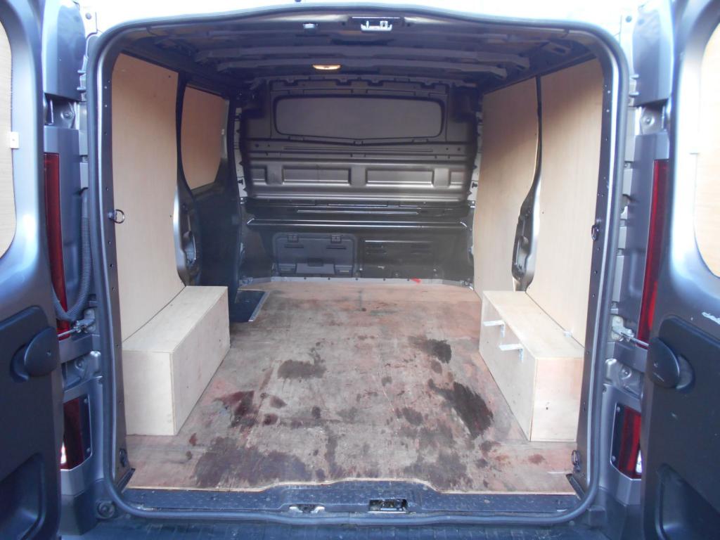 RENAULT TRAFIC