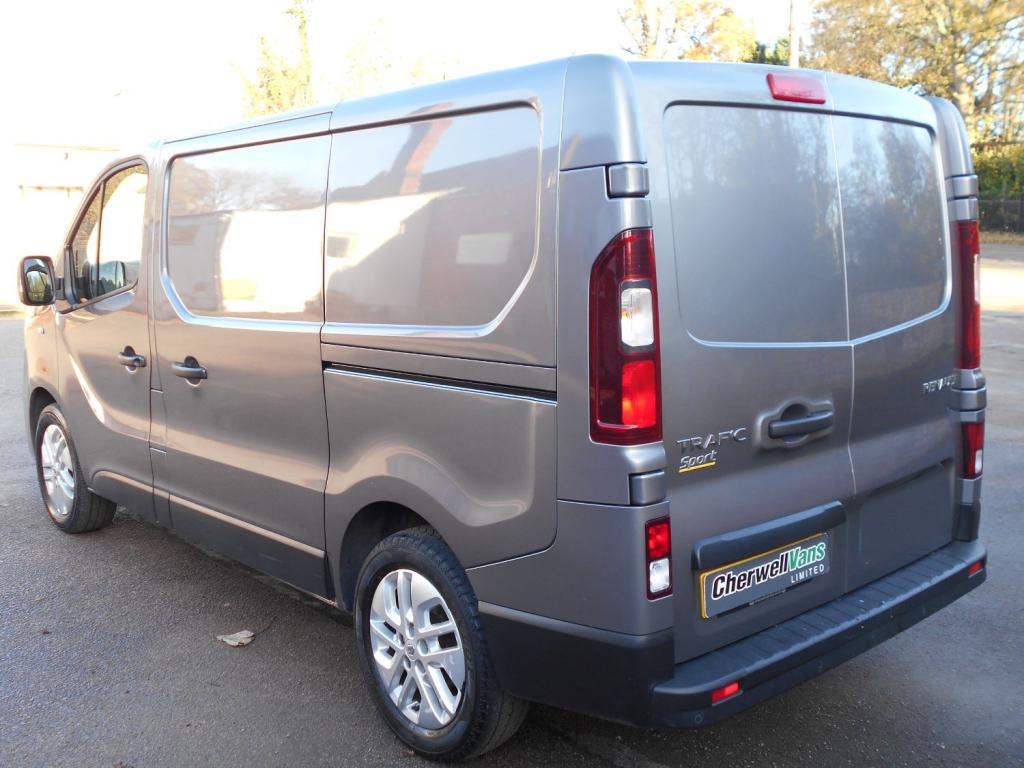 RENAULT TRAFIC