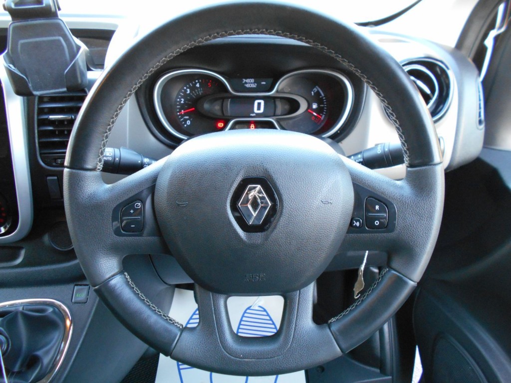 RENAULT TRAFIC