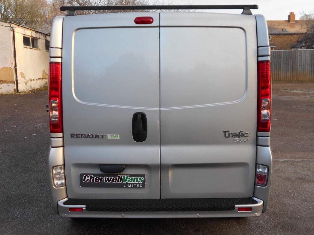 RENAULT TRAFIC