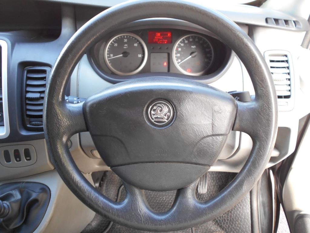 VAUXHALL VIVARO