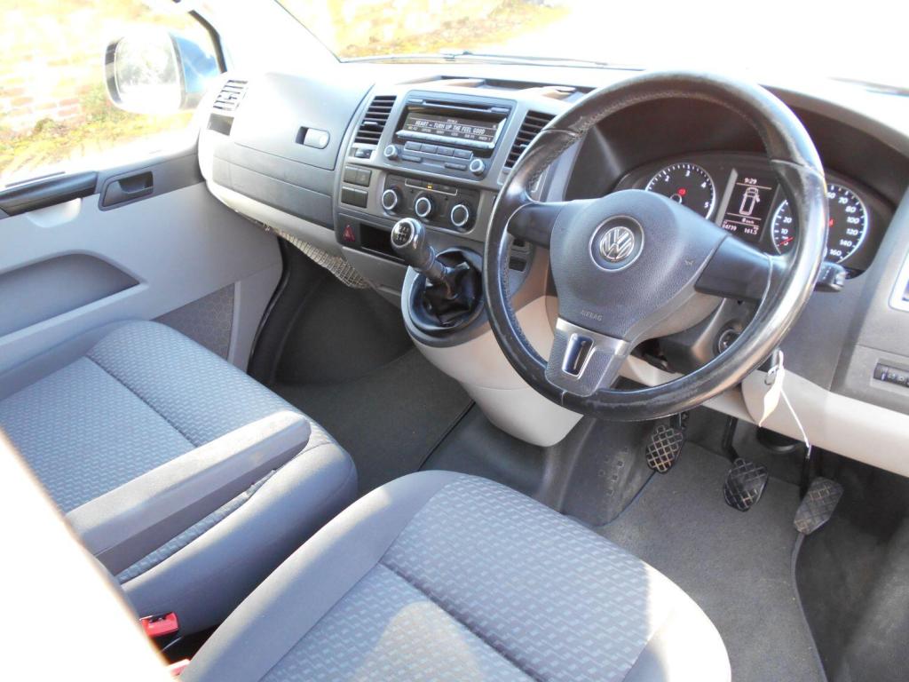 VOLKSWAGEN TRANSPORTER