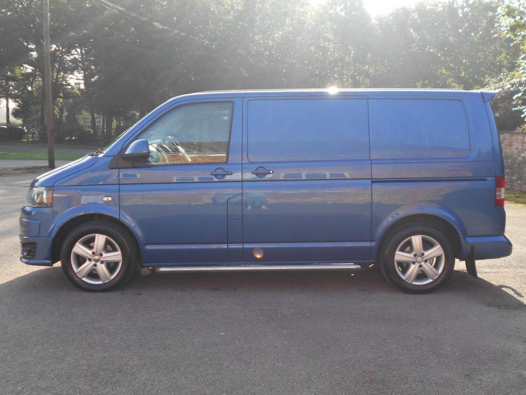 VOLKSWAGEN TRANSPORTER