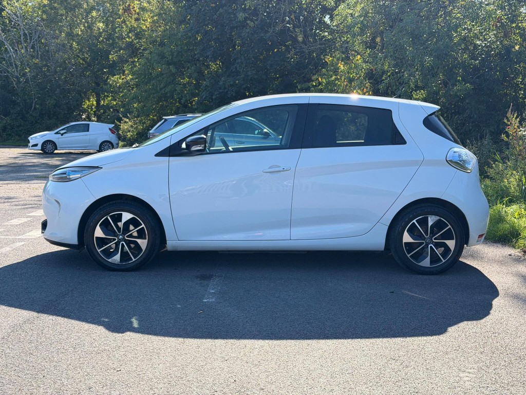 RENAULT ZOE