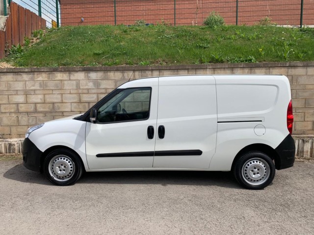 VAUXHALL COMBO 1.6 MAXI LWB L2H1 *EURO 6* ONLY 63,287 MILES NO VAT
