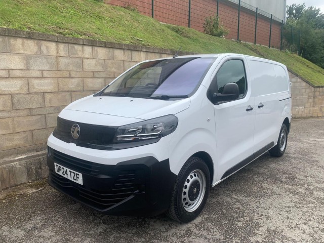 VAUXHALL VIVARO 1.5 2900 PRIME L1 ONLY 6,488 MILES  FACELIFT  VAT INCLUDED