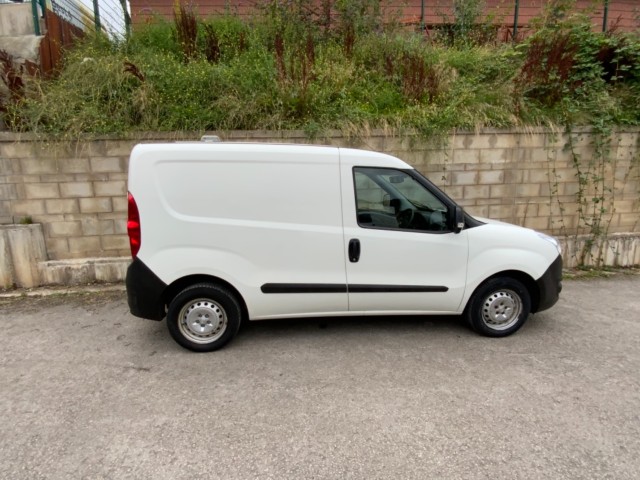 VAUXHALL COMBO 1.3 L1H1 EURO 6 ONLY 54,008 MILES HPI CLEAR VAT INCLUDED