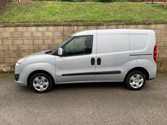 VAUXHALL COMBO 1.3 2000 L1H1 SPORTIVE 71,836 MILES AIRCON NO VAT