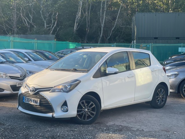 TOYOTA YARIS 1.33 Dual VVT-i Icon Euro 5 5dr Euro 5