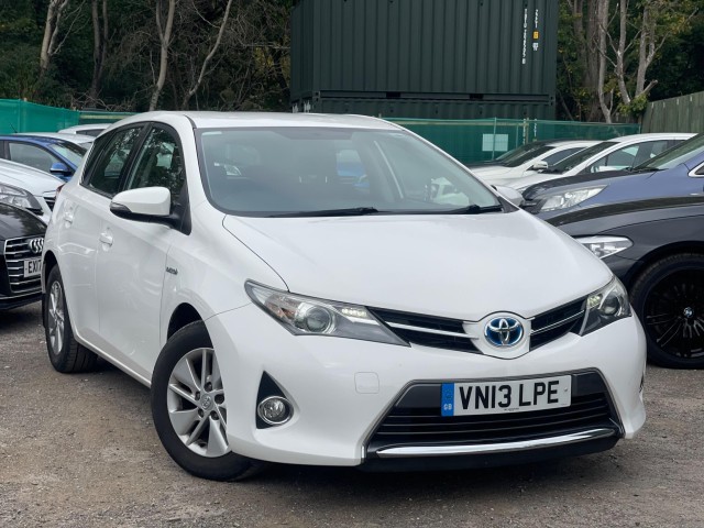 TOYOTA AURIS 1.8 VVT-h Icon CVT Euro 5 (s/s) 5dr