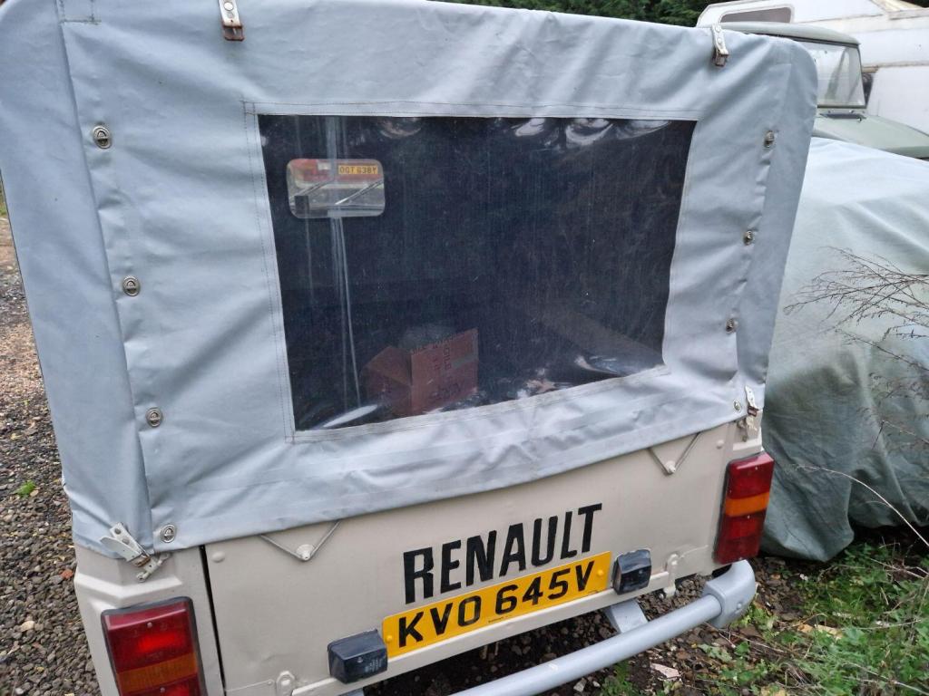 View RENAULT 4   Pick Up