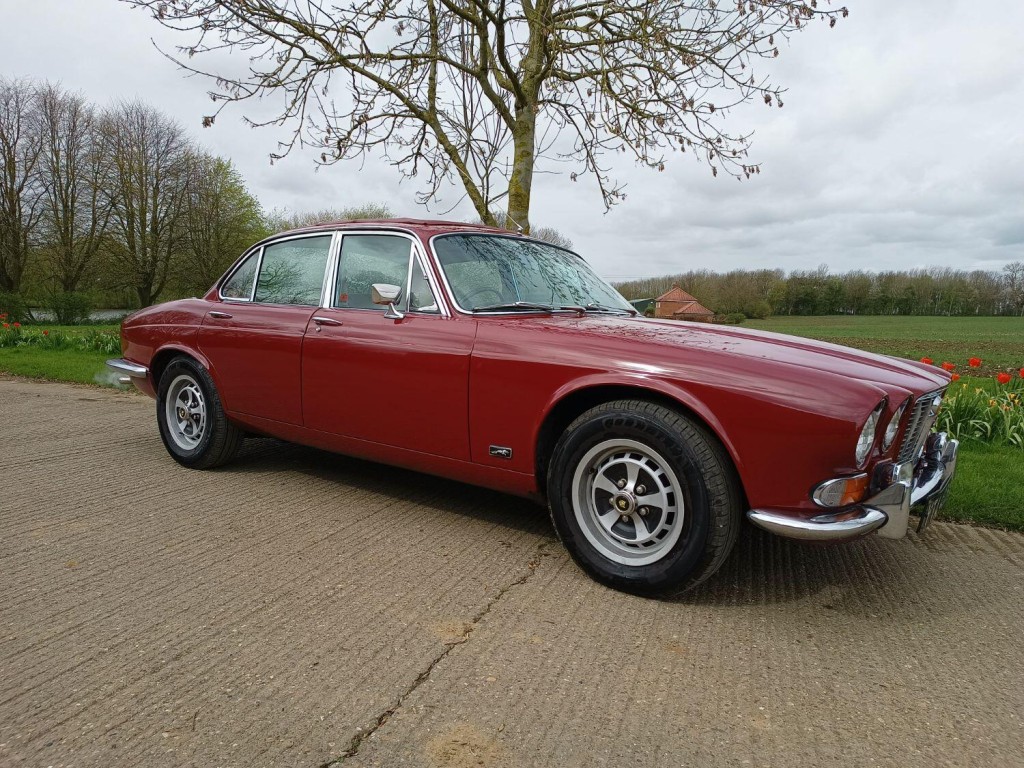 JAGUAR XJ6