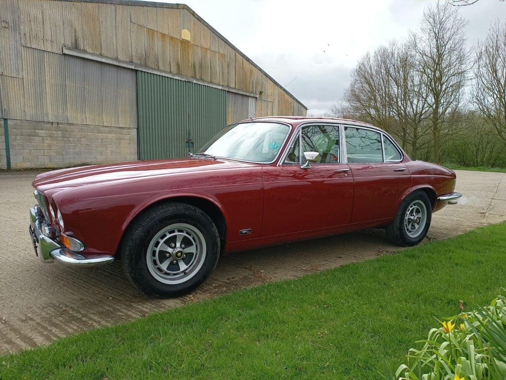 JAGUAR XJ6