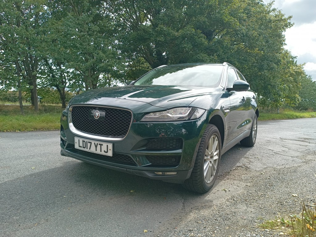 JAGUAR F-PACE