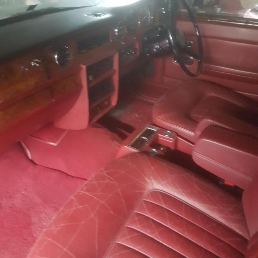 View ROLLS-ROYCE SILVER SPIRIT -