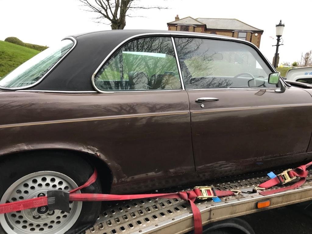 DAIMLER DOUBLE SIX