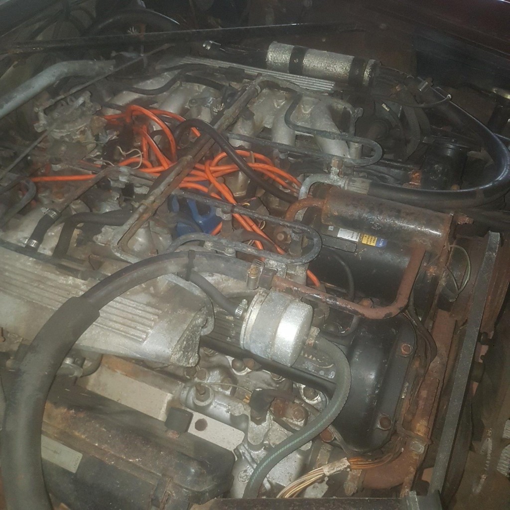 DAIMLER DOUBLE SIX