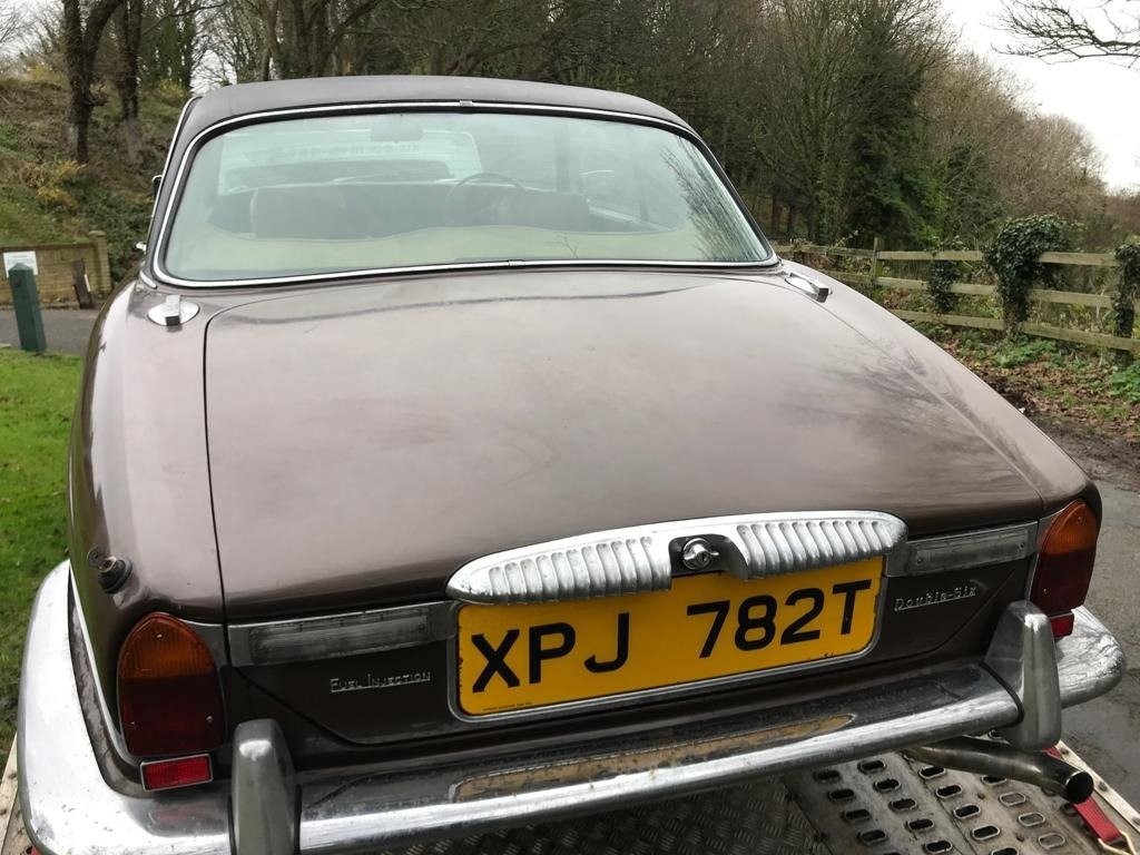 DAIMLER DOUBLE SIX